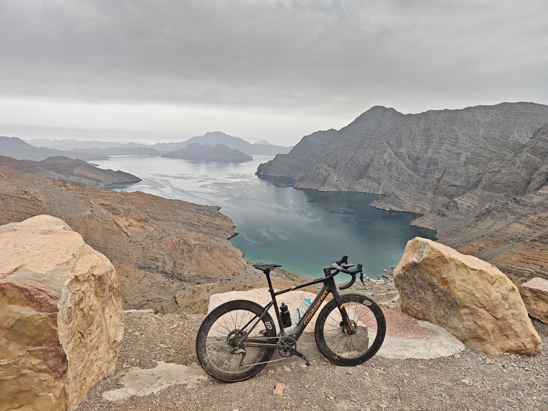 VAPOR on Khasab mountain overlook